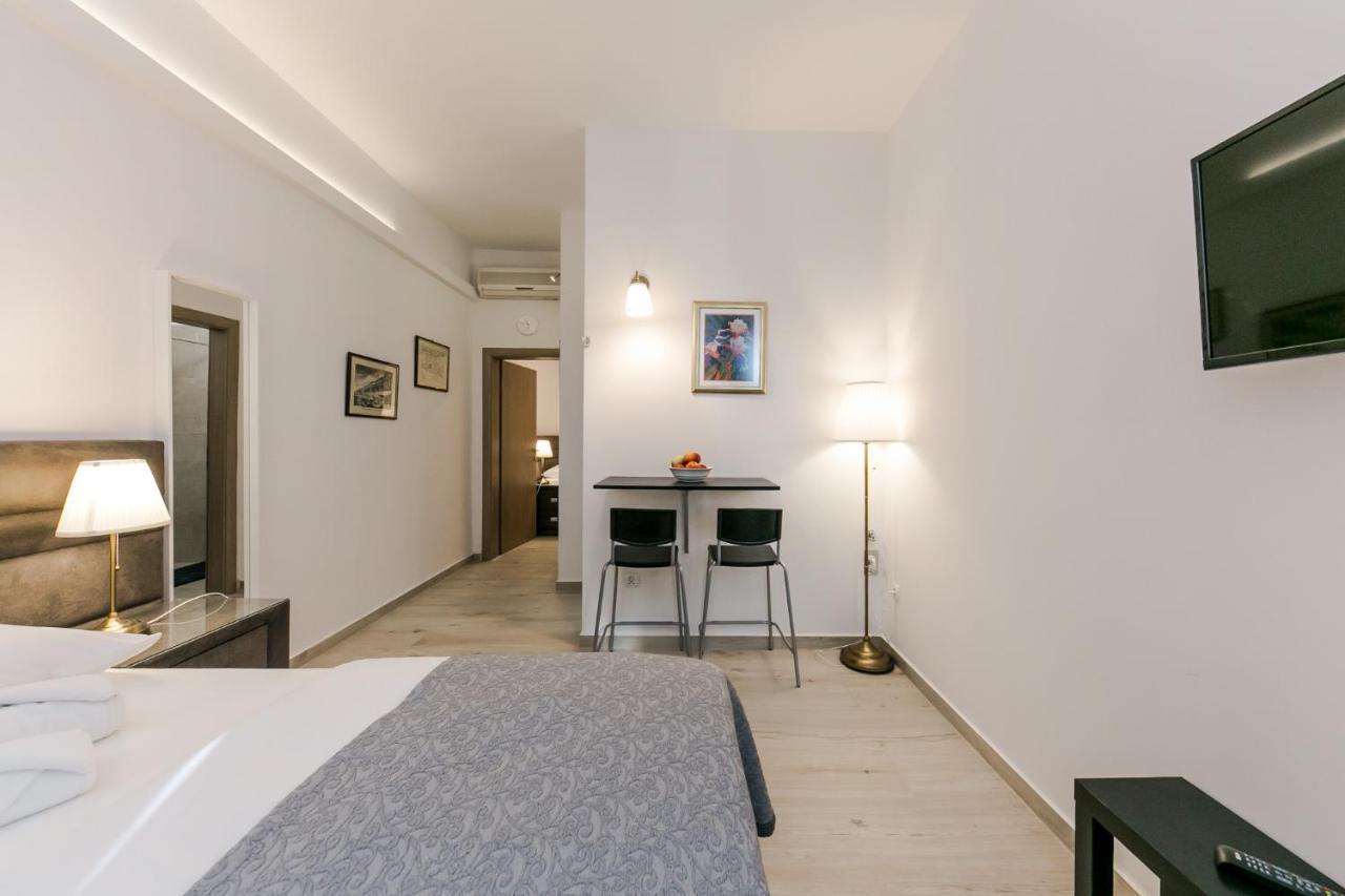 Palomia B Apartment สปลิท ภายนอก รูปภาพ